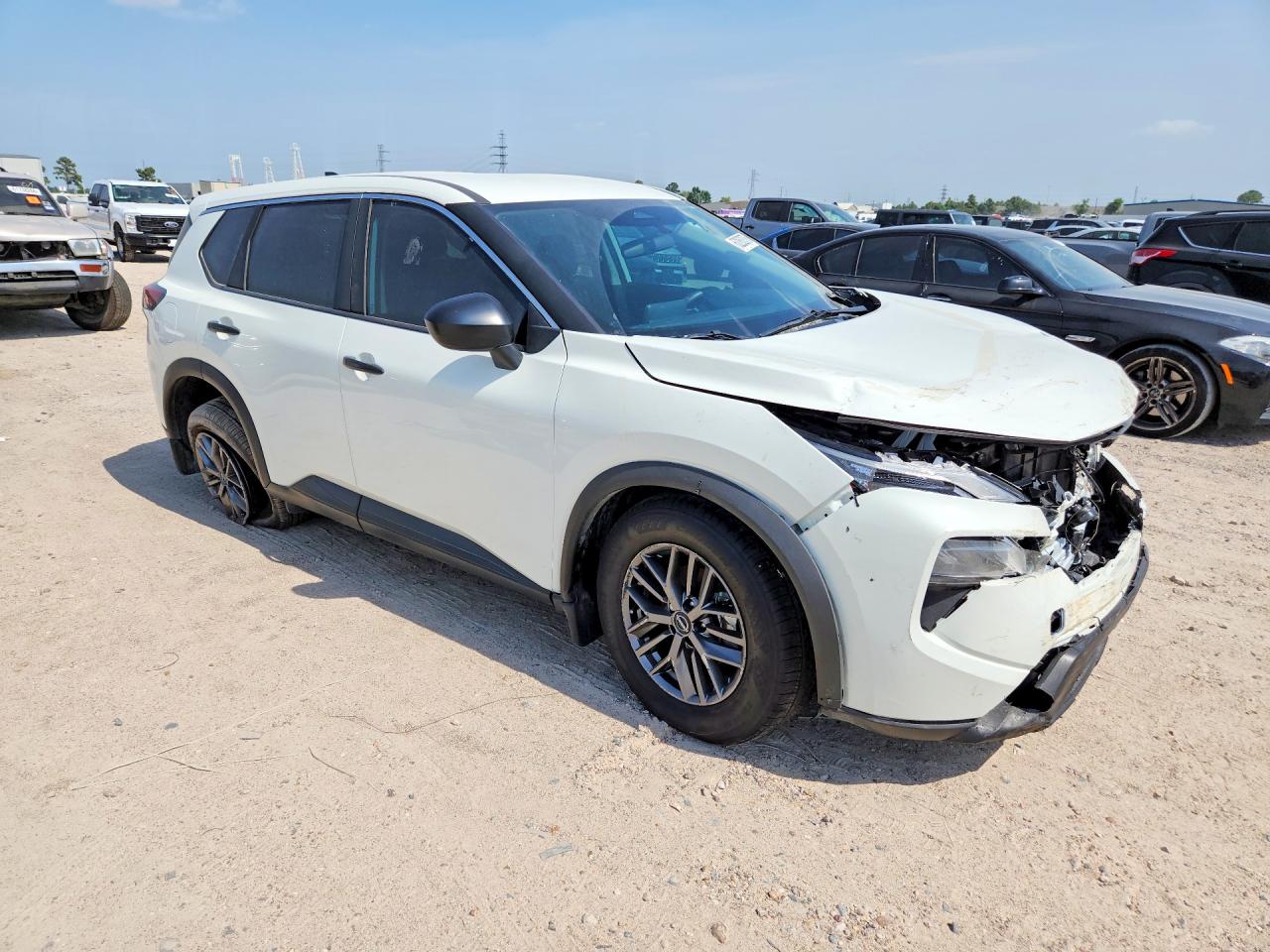 2026 NISSAN ROGUE