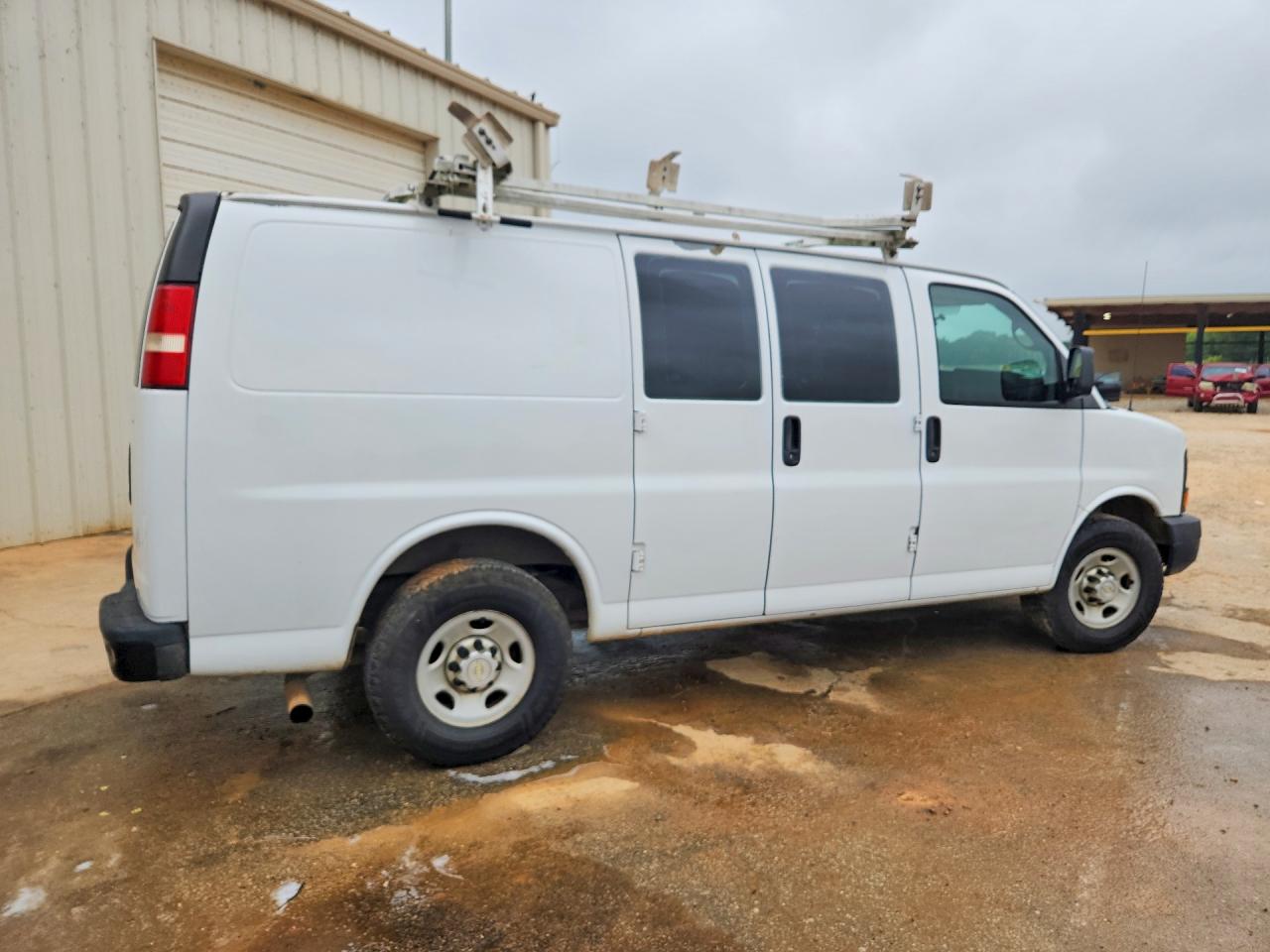 2012 CHEVROLET EXPRESS