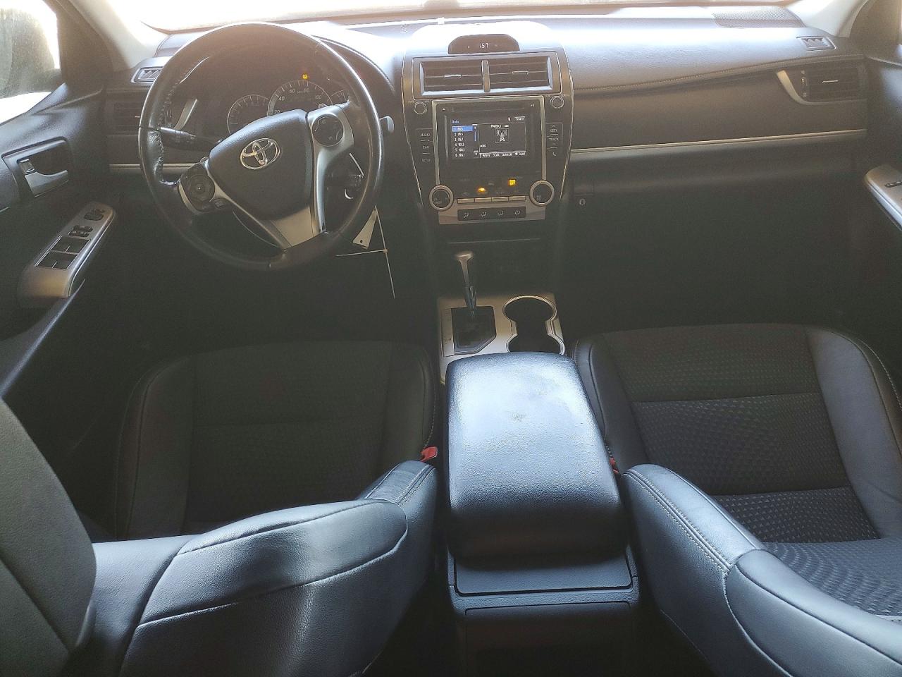 2014 TOYOTA CAMRY