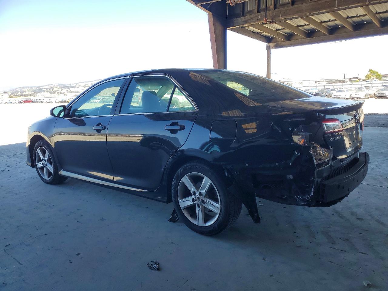 2014 TOYOTA CAMRY