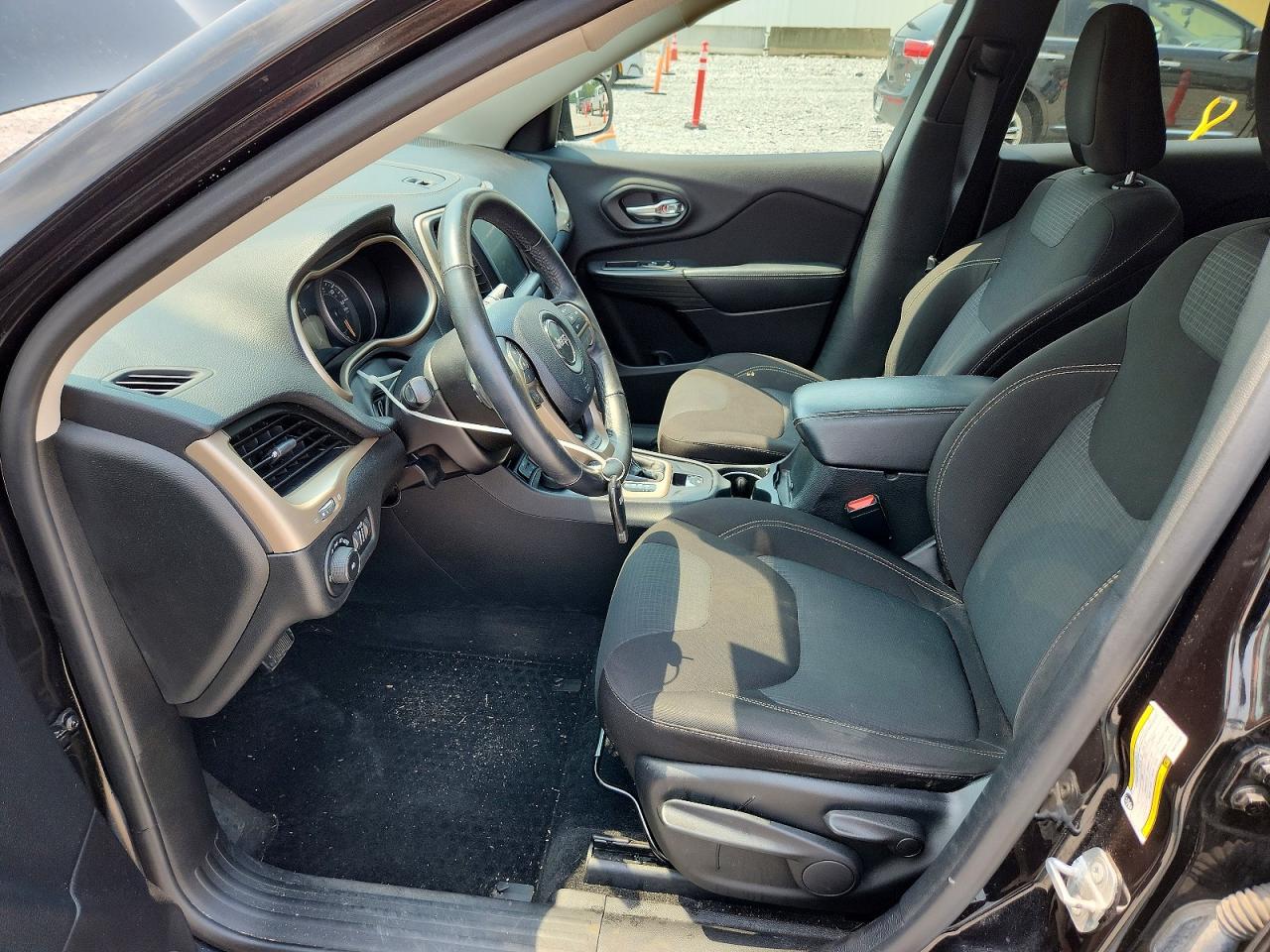 2016 JEEP CHEROKEE