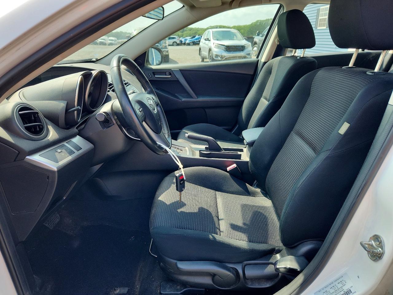 2012 MAZDA 3