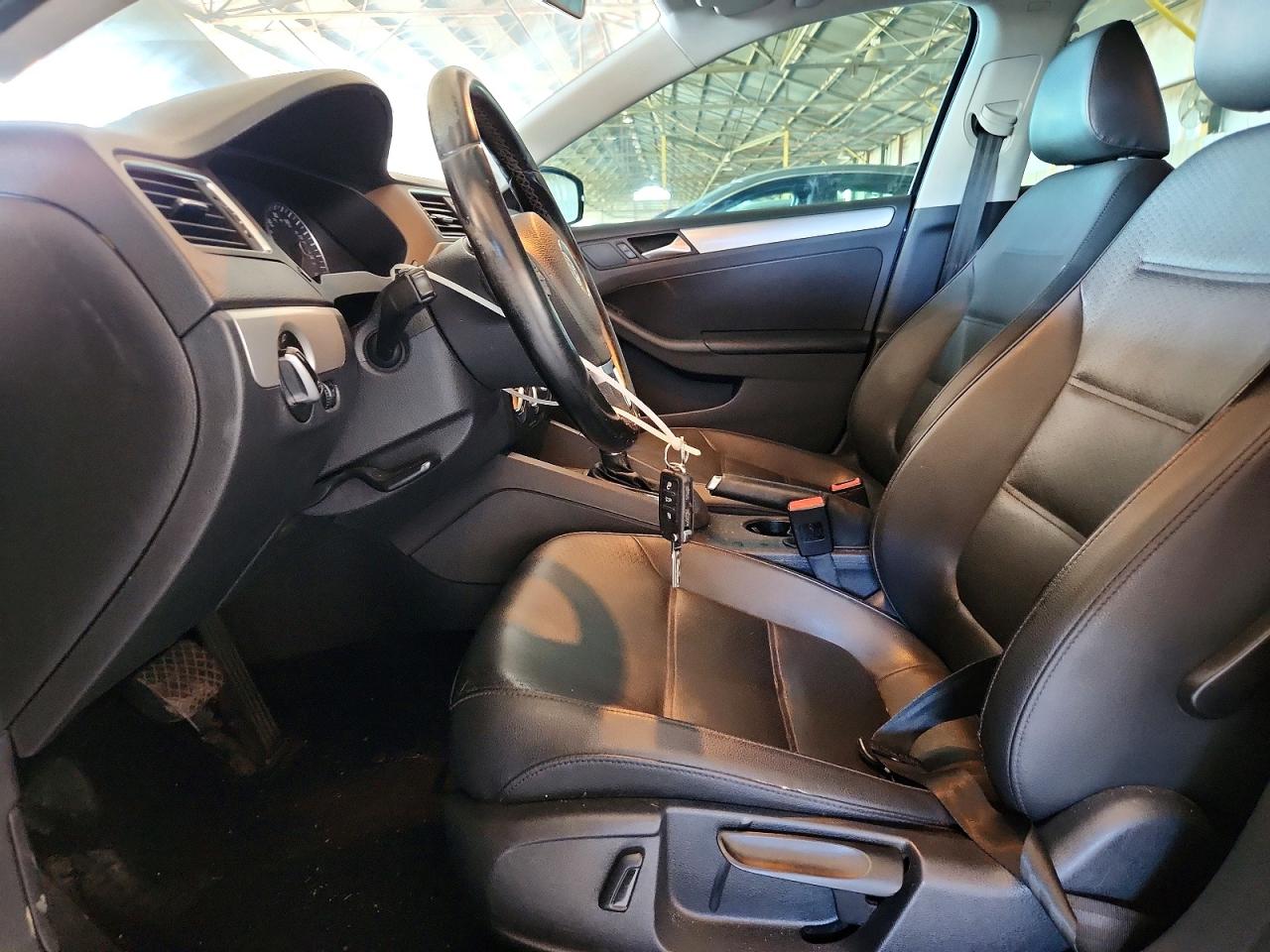 2013 VOLKSWAGEN JETTA