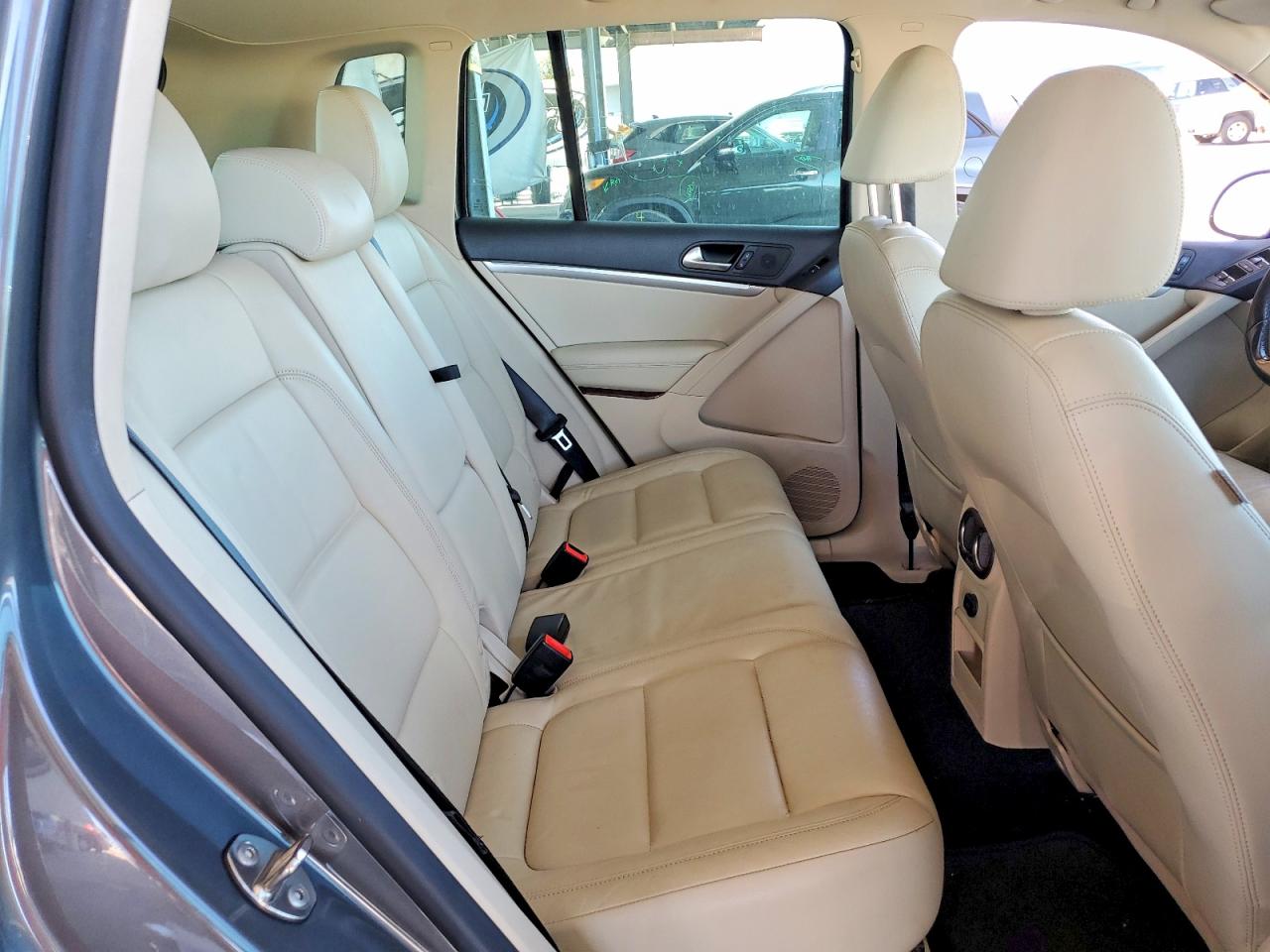 2013 VOLKSWAGEN TIGUAN