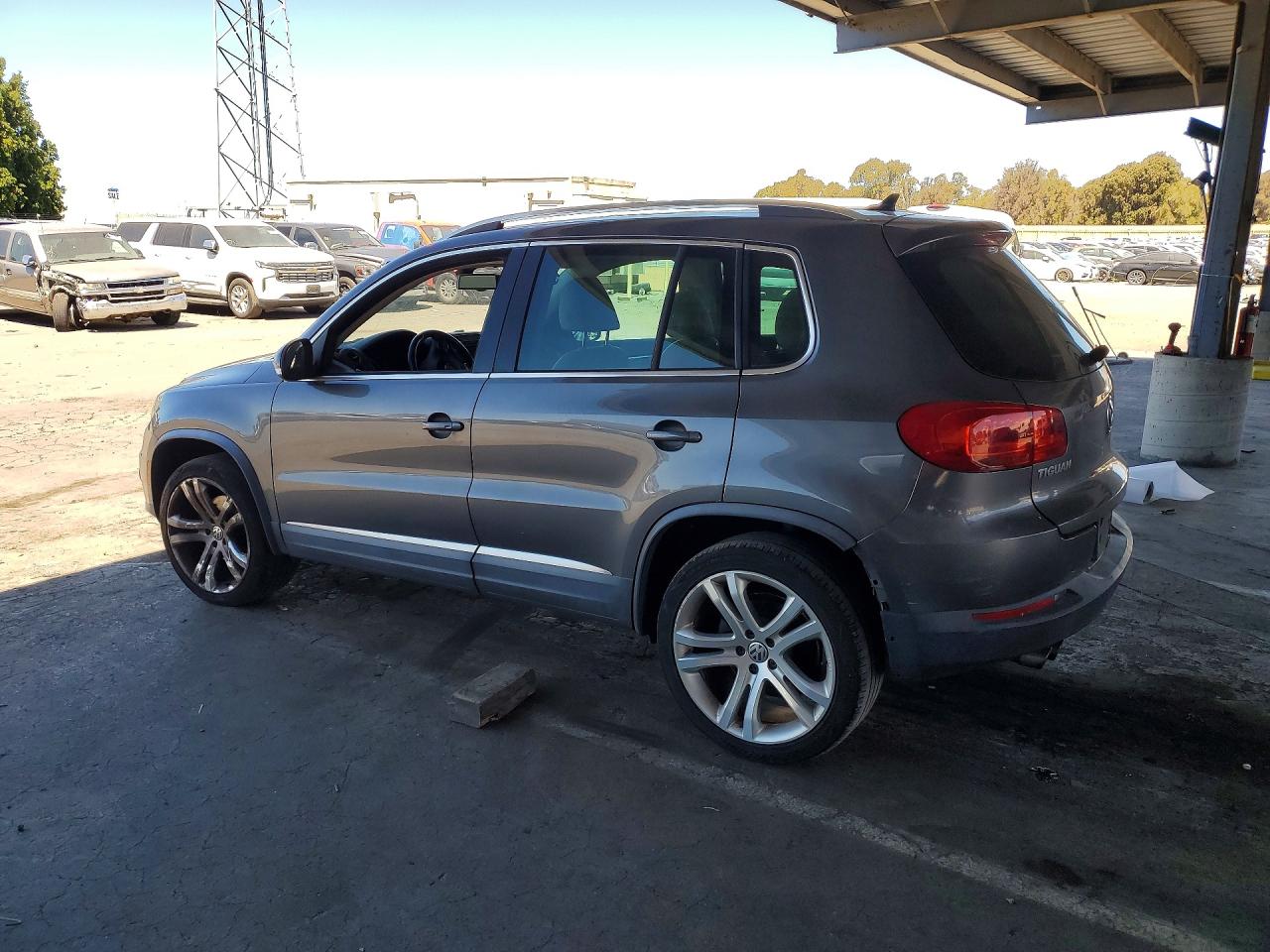 2013 VOLKSWAGEN TIGUAN