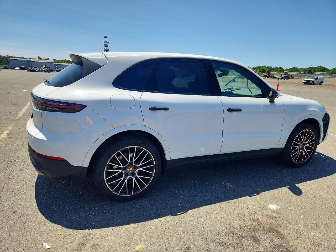 2019 PORSCHE CAYENNE