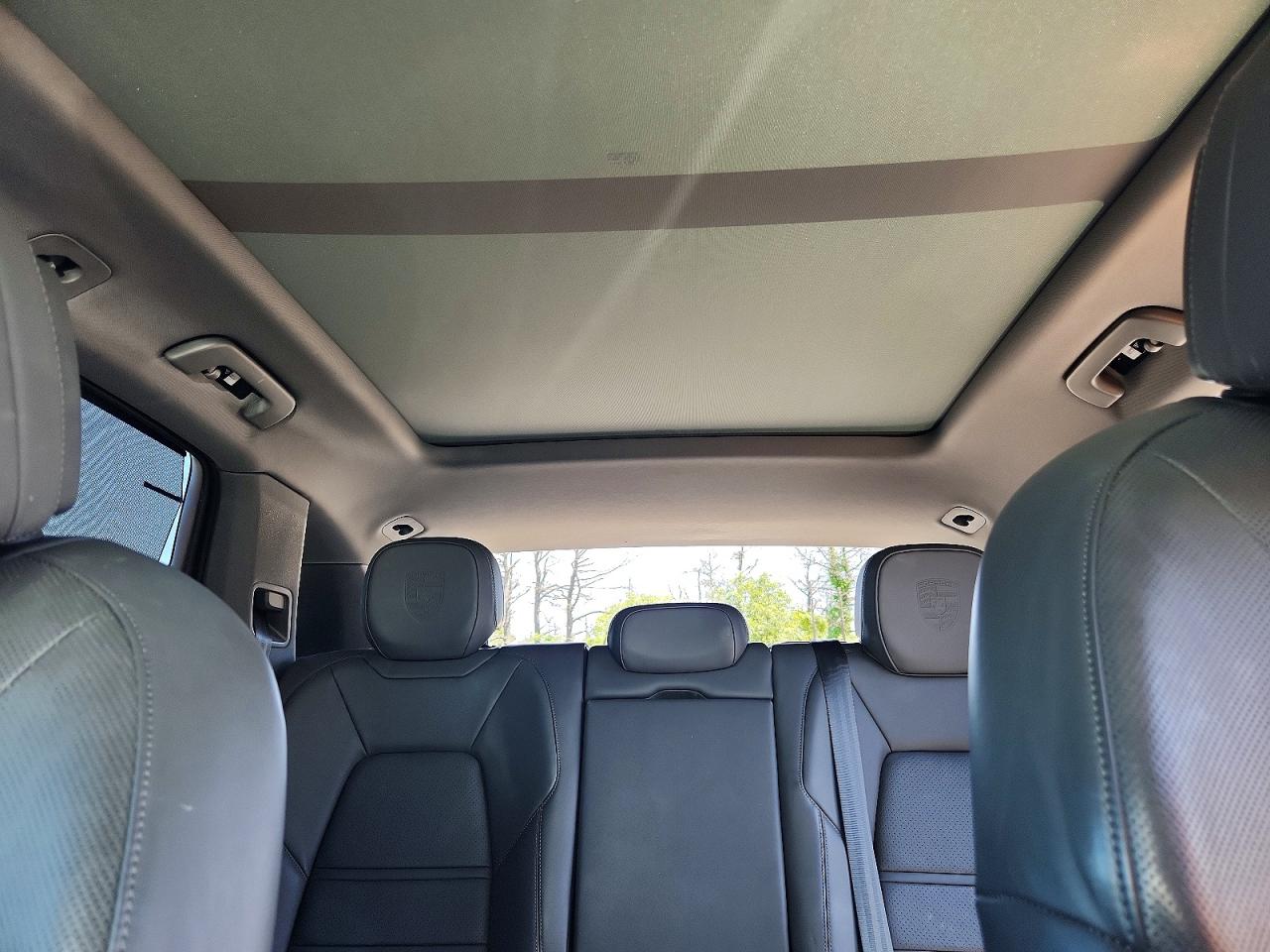 2019 PORSCHE CAYENNE