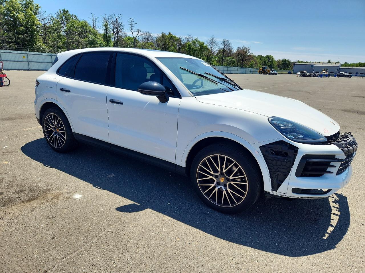 2019 PORSCHE CAYENNE