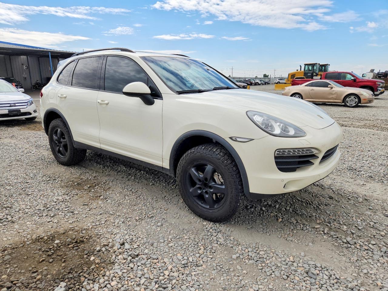 2012 PORSCHE CAYENNE