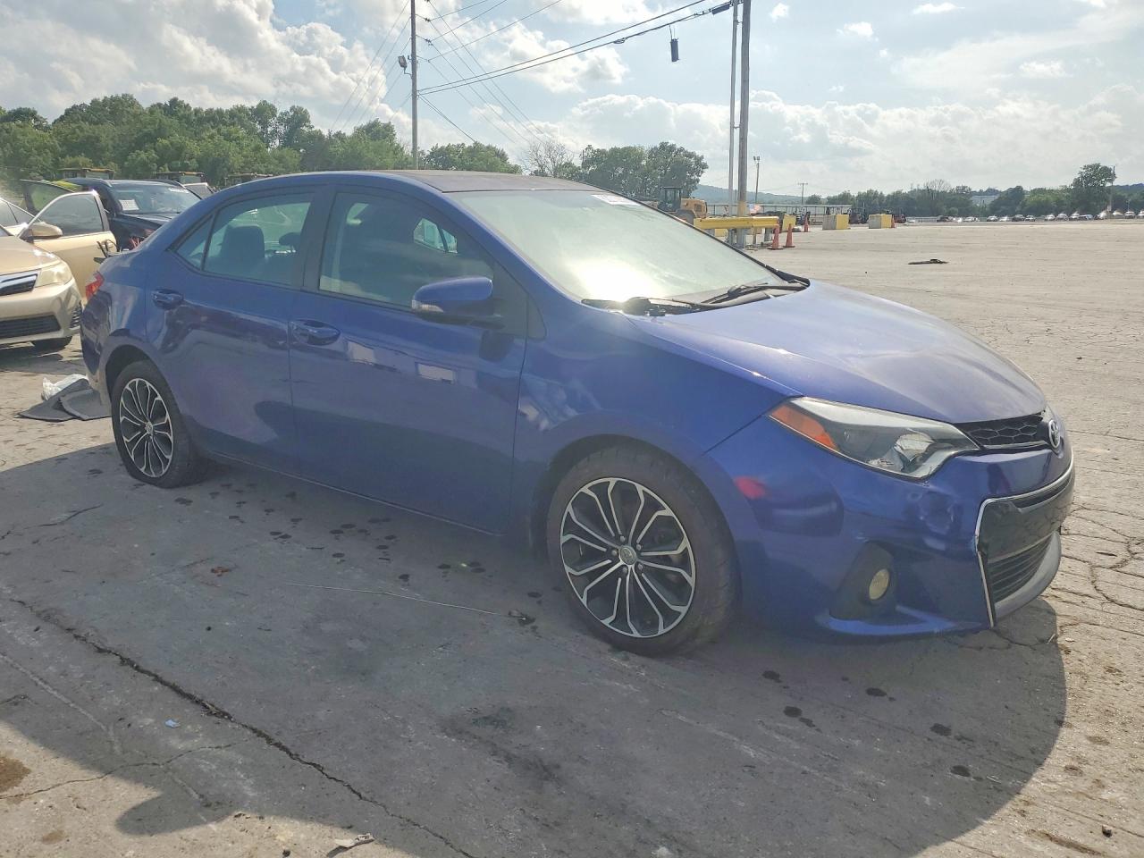 2015 TOYOTA COROLLA