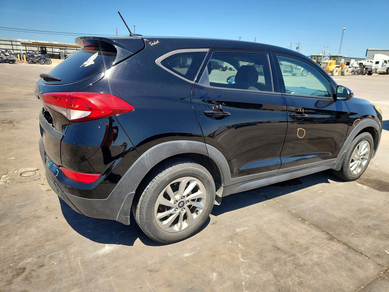 2016 HYUNDAI TUCSON