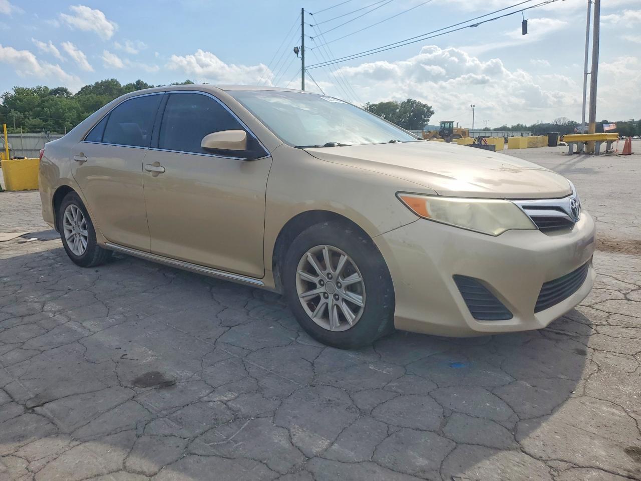2012 TOYOTA CAMRY