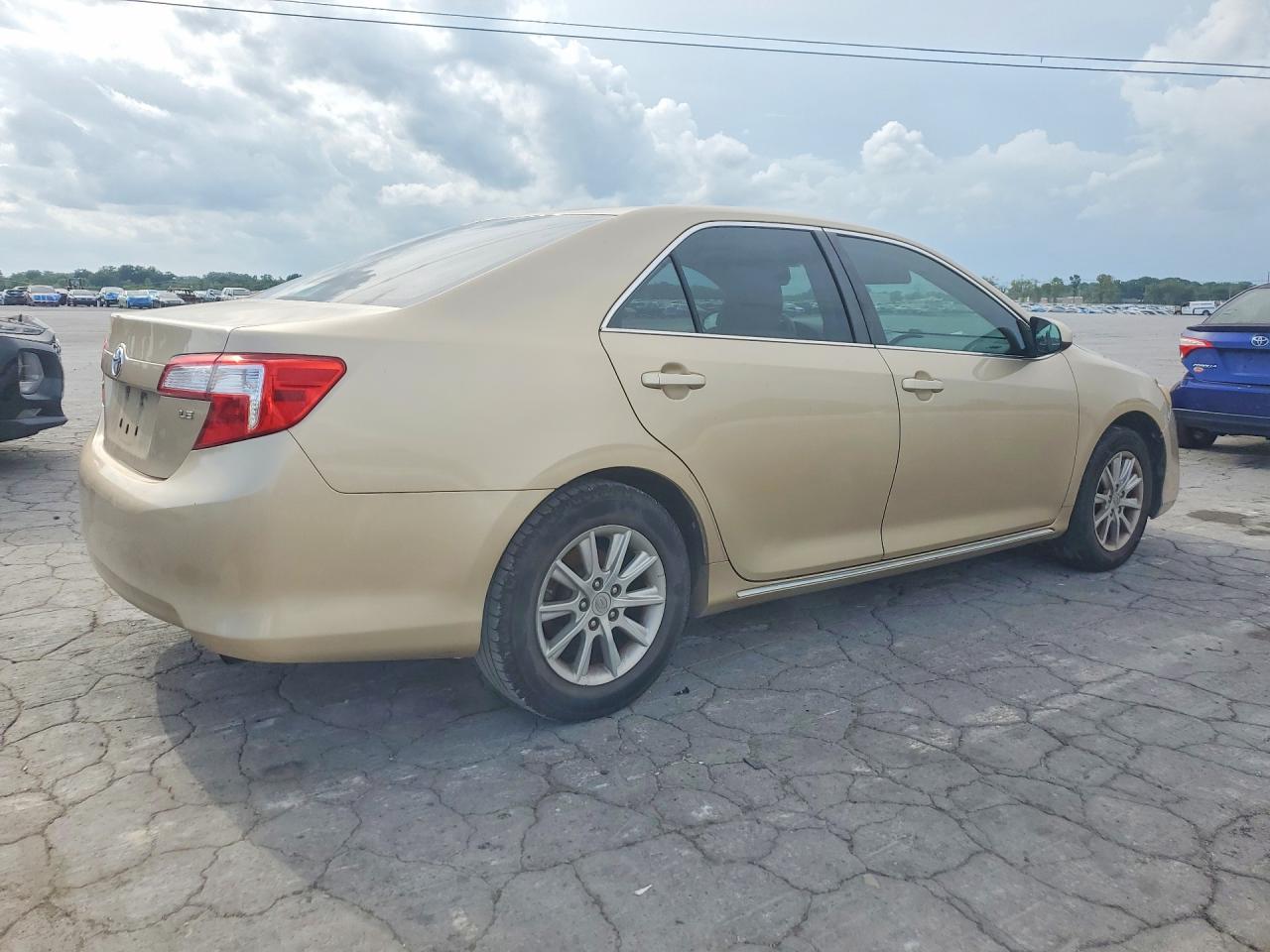 2012 TOYOTA CAMRY