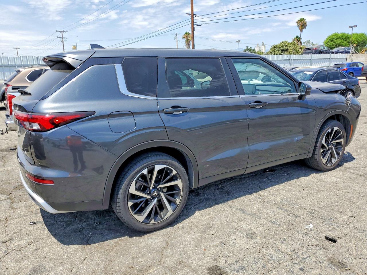 2024 MITSUBISHI OUTLANDER