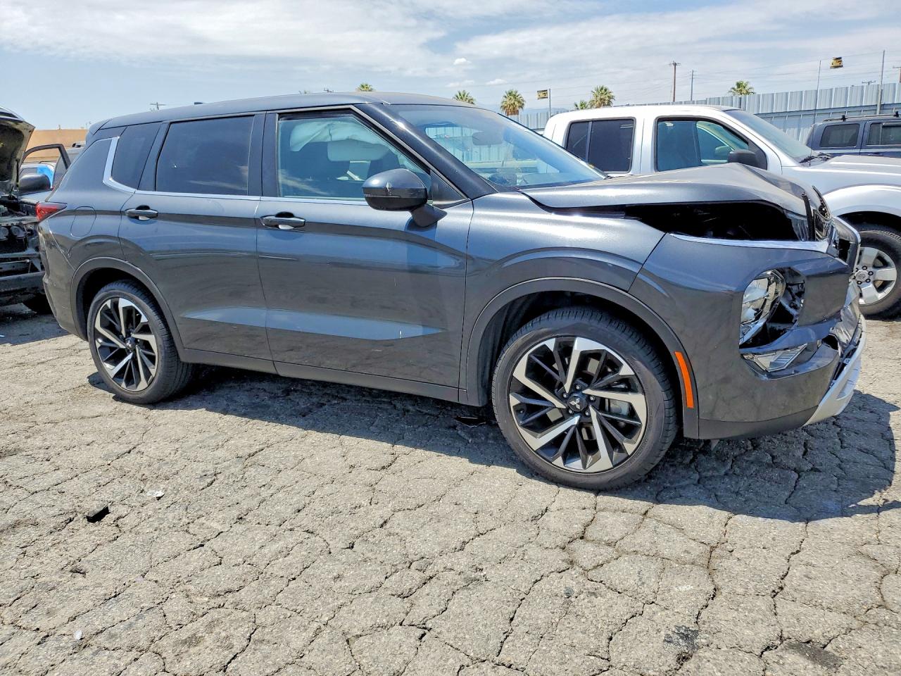 2024 MITSUBISHI OUTLANDER