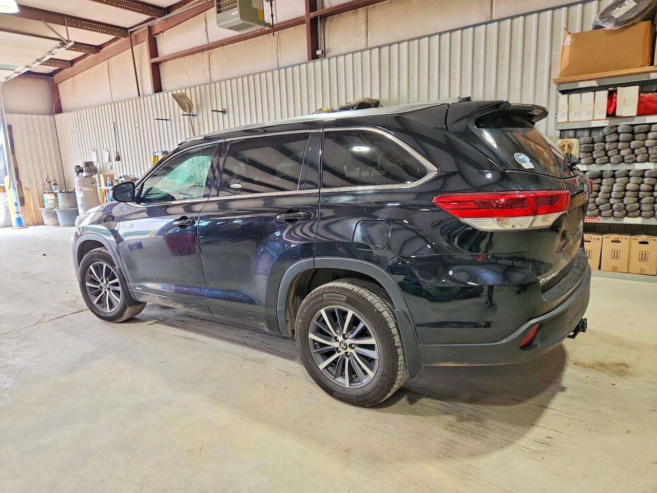 2018 TOYOTA HIGHLANDER