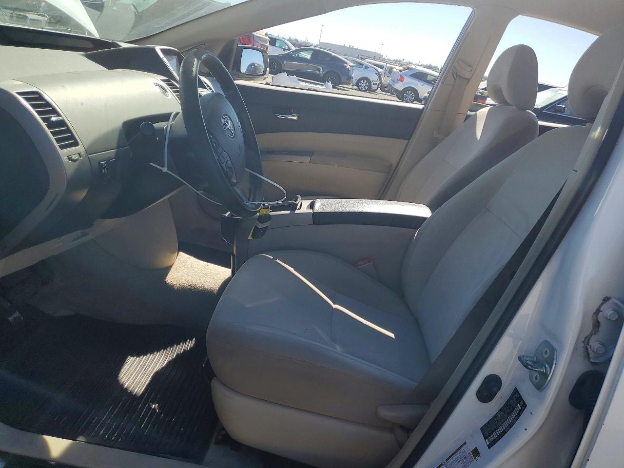 2004 TOYOTA PRIUS