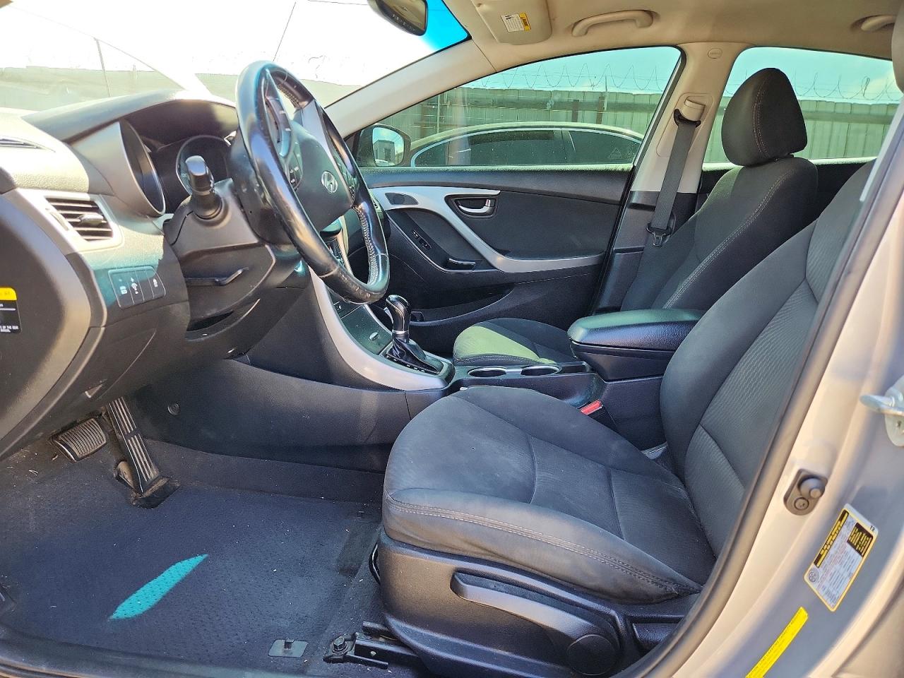 2016 HYUNDAI ELANTRA