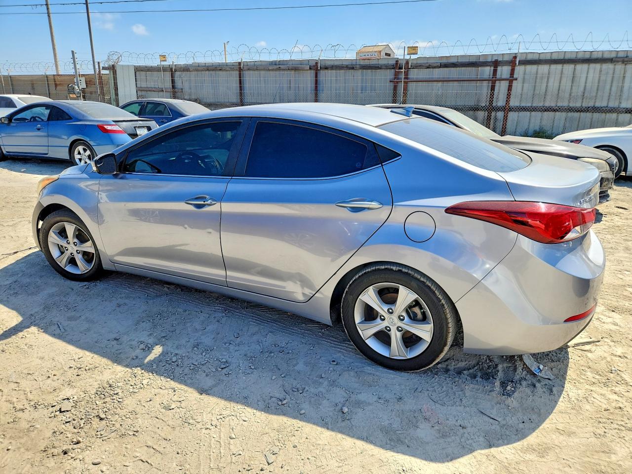 2016 HYUNDAI ELANTRA