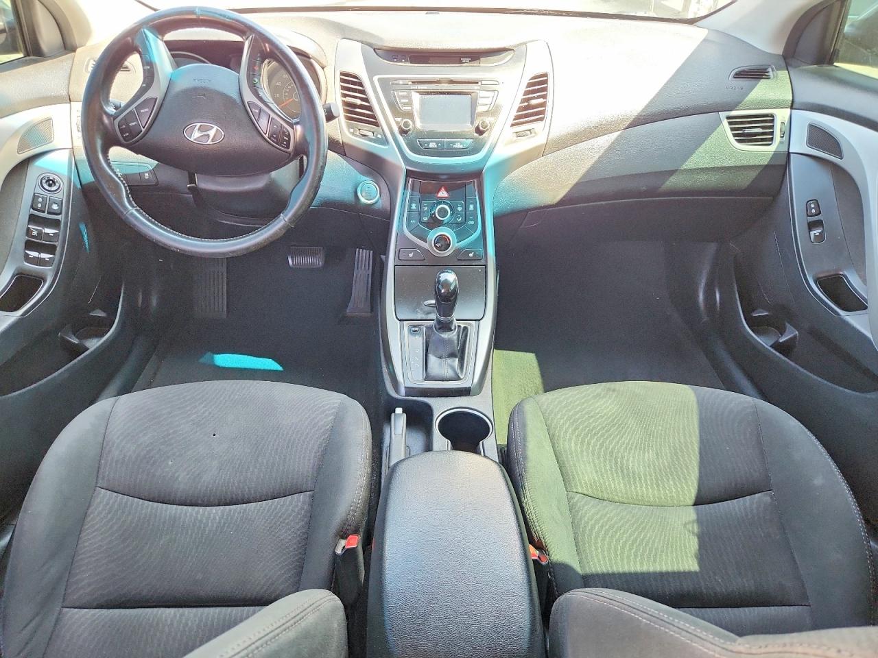 2016 HYUNDAI ELANTRA