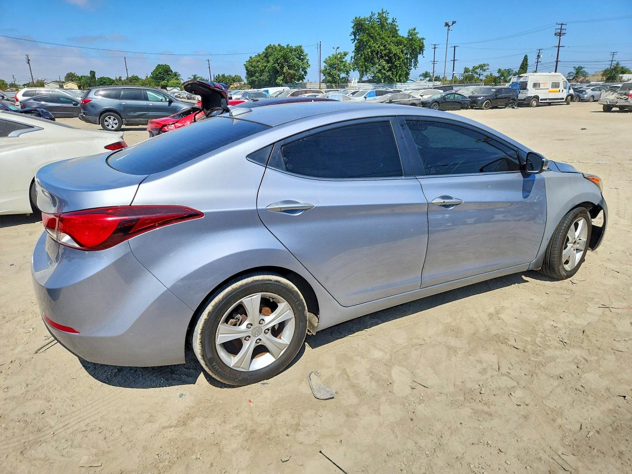 2016 HYUNDAI ELANTRA