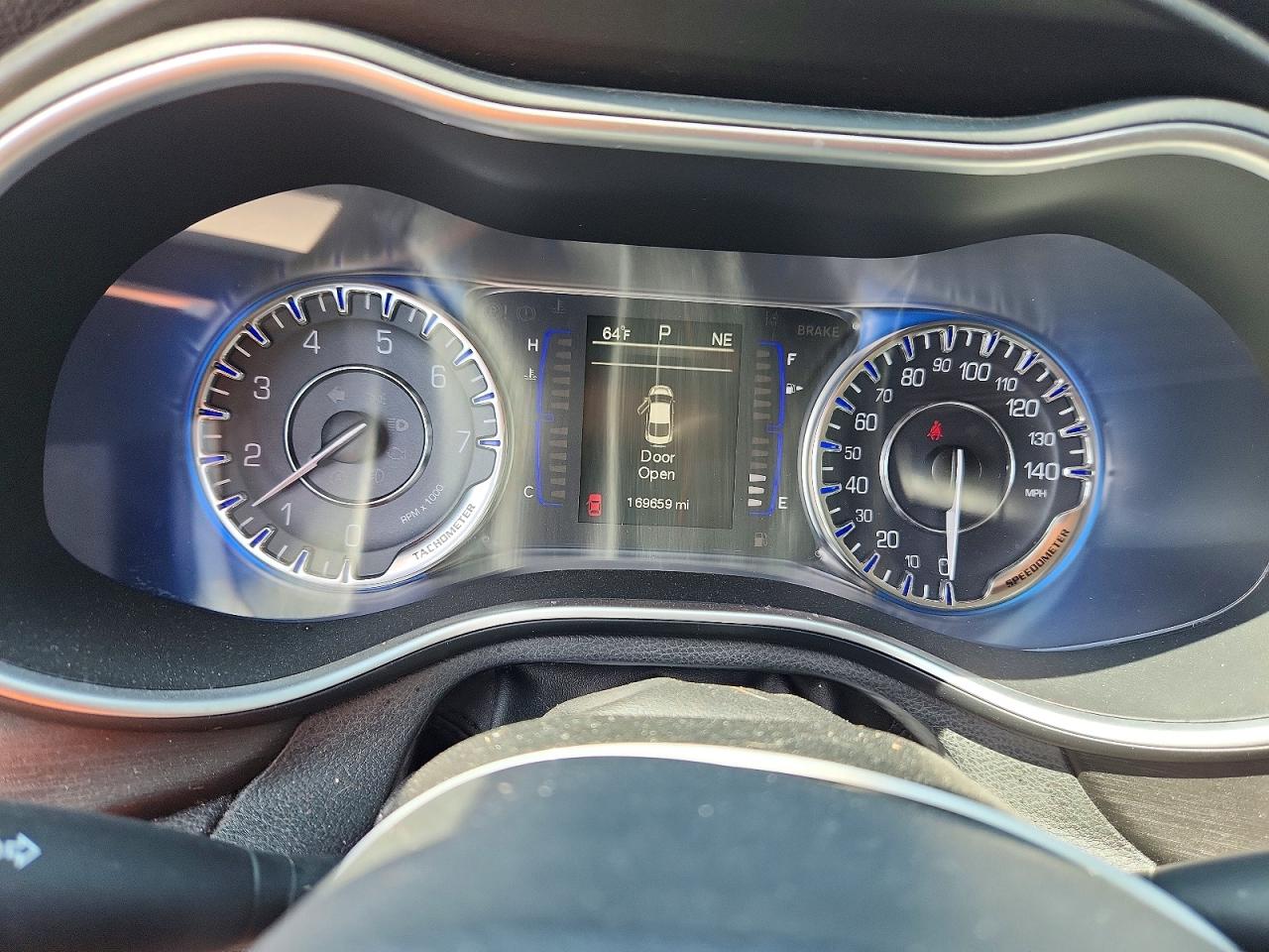 2015 CHRYSLER 200