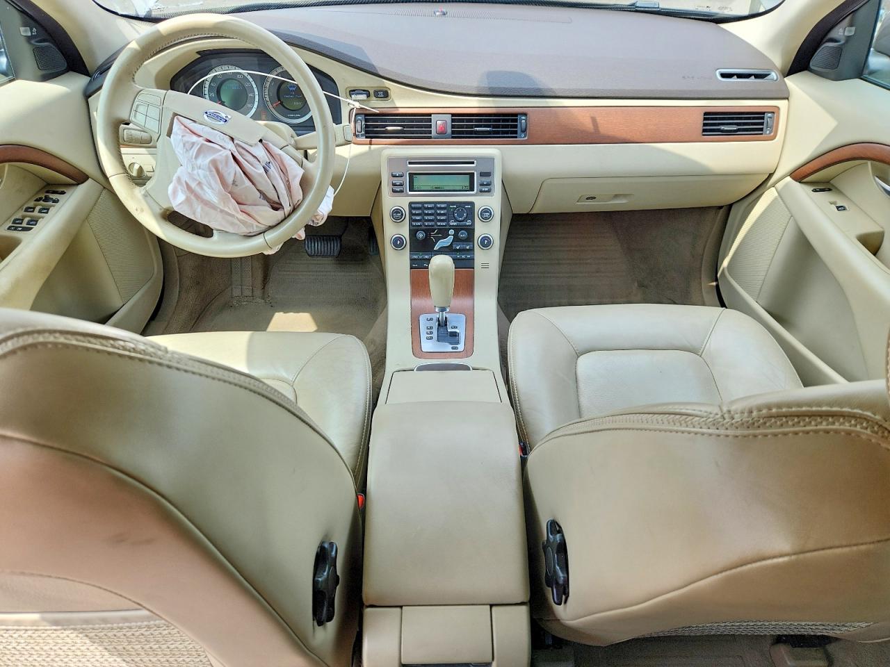 2009 VOLVO XC70