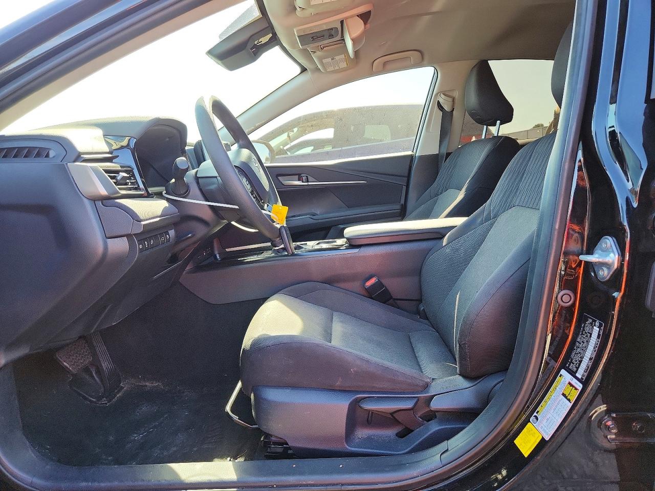 2025 TOYOTA CAMRY