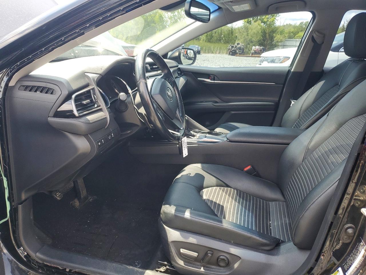 2019 TOYOTA CAMRY