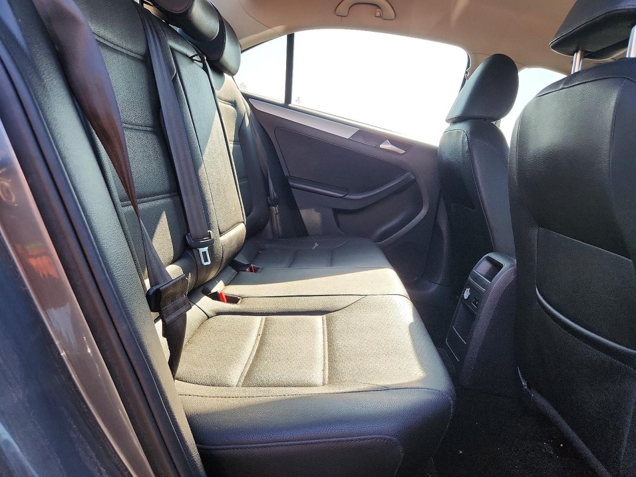 2012 VOLKSWAGEN JETTA
