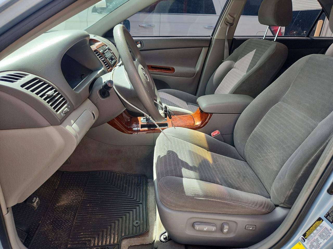 2005 TOYOTA CAMRY