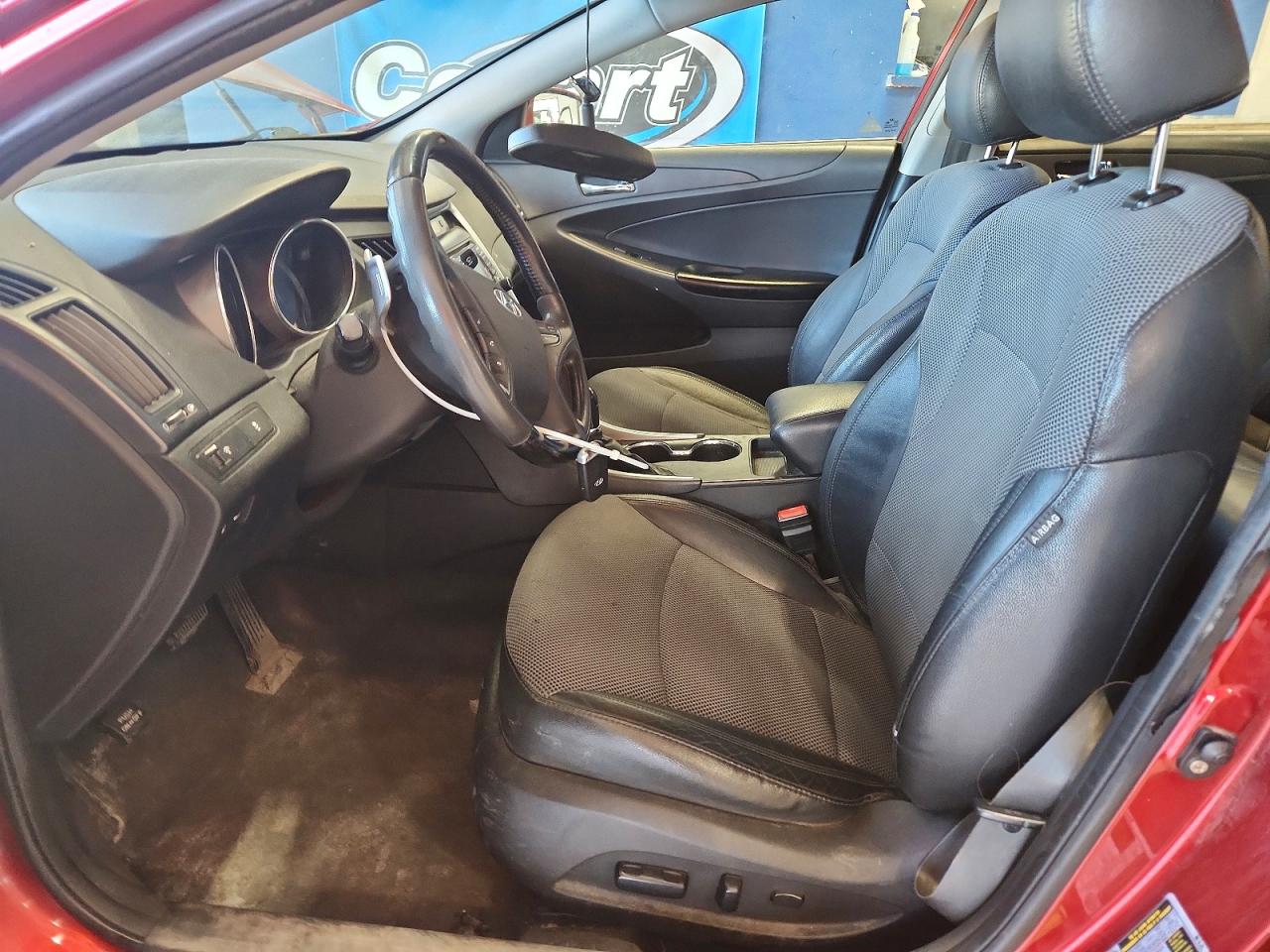 2011 HYUNDAI SONATA