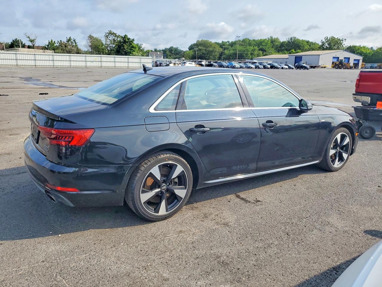 2017 AUDI A4