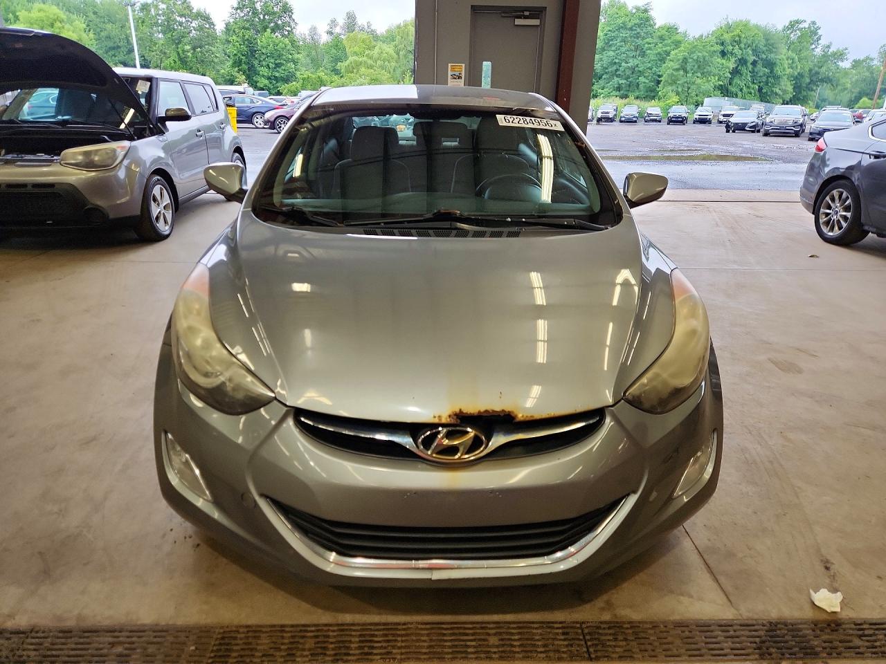 2013 HYUNDAI ELANTRA