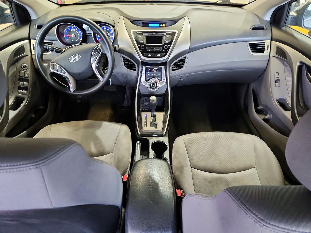 2013 HYUNDAI ELANTRA