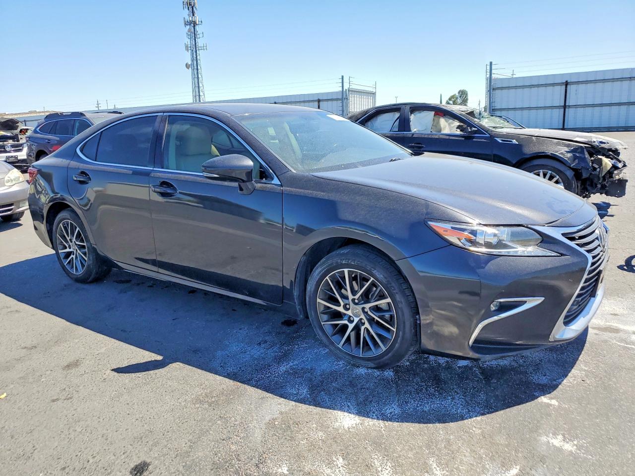 2016 LEXUS ES350