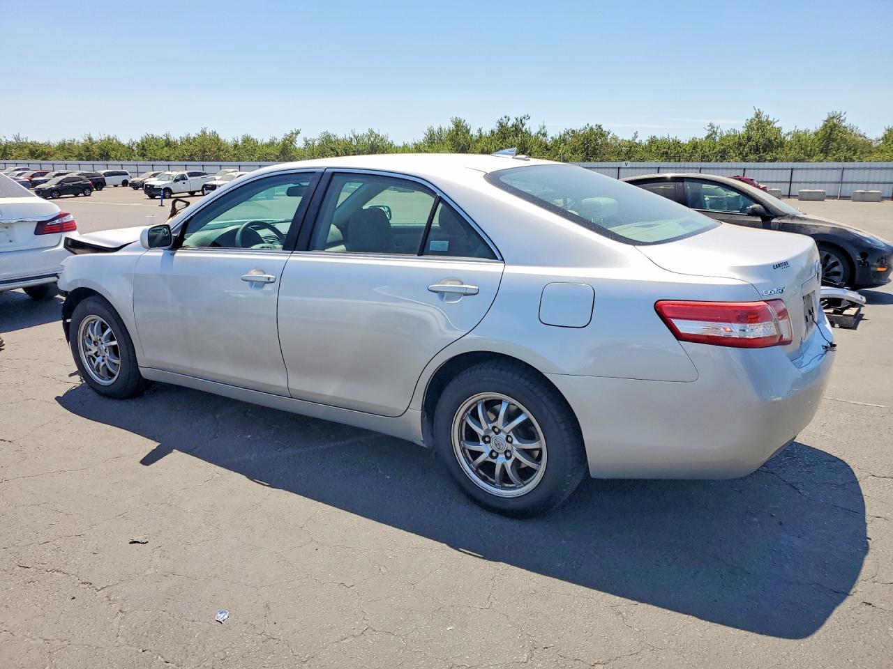 2011 TOYOTA CAMRY