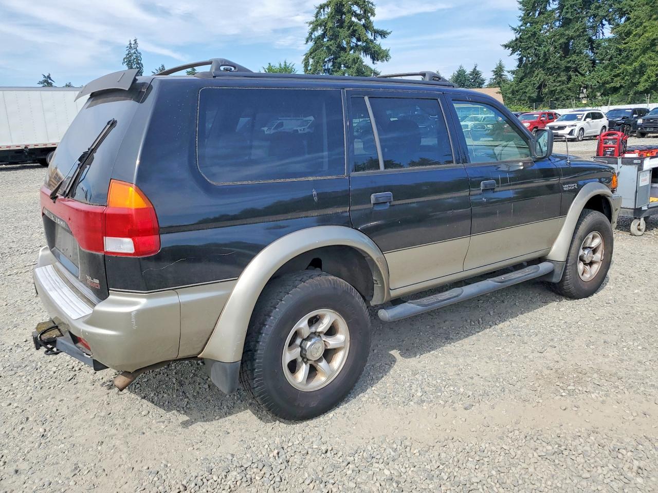 1999 MITSUBISHI MONTERO