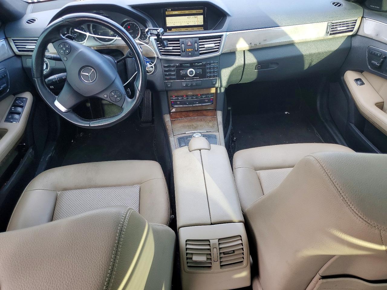 2010 MERCEDES-BENZ E-CLASS