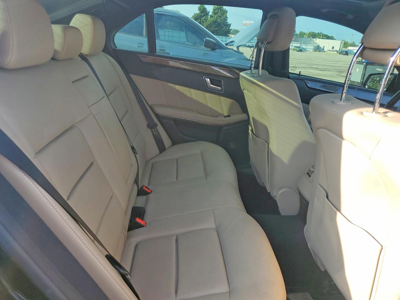 2010 MERCEDES-BENZ E-CLASS