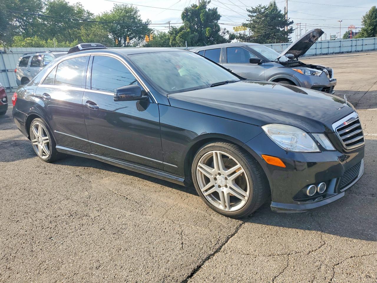 2010 MERCEDES-BENZ E-CLASS