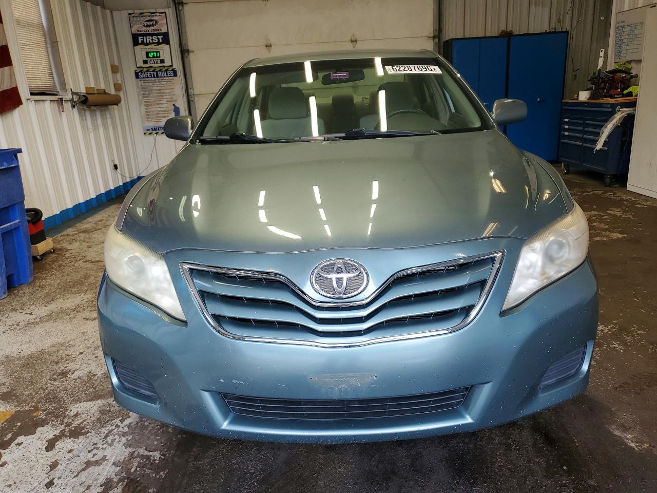 2011 TOYOTA CAMRY