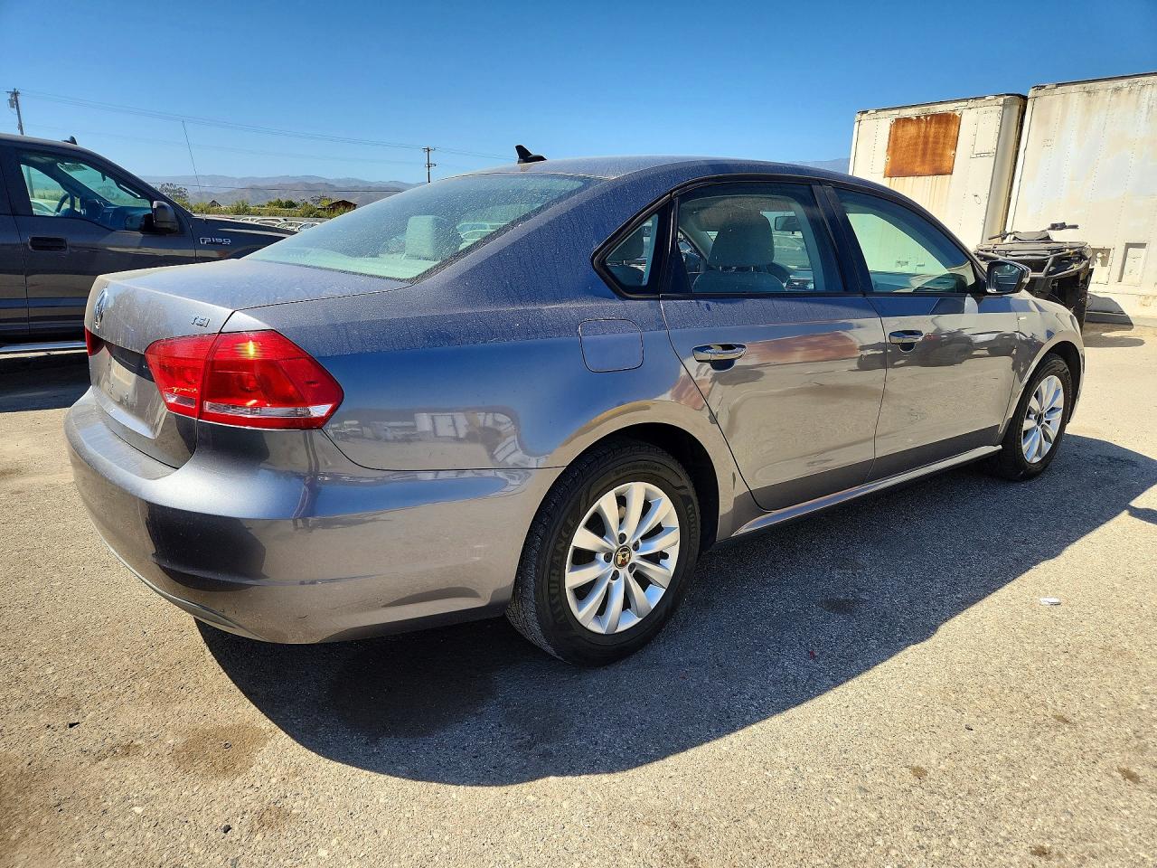 2015 VOLKSWAGEN PASSAT