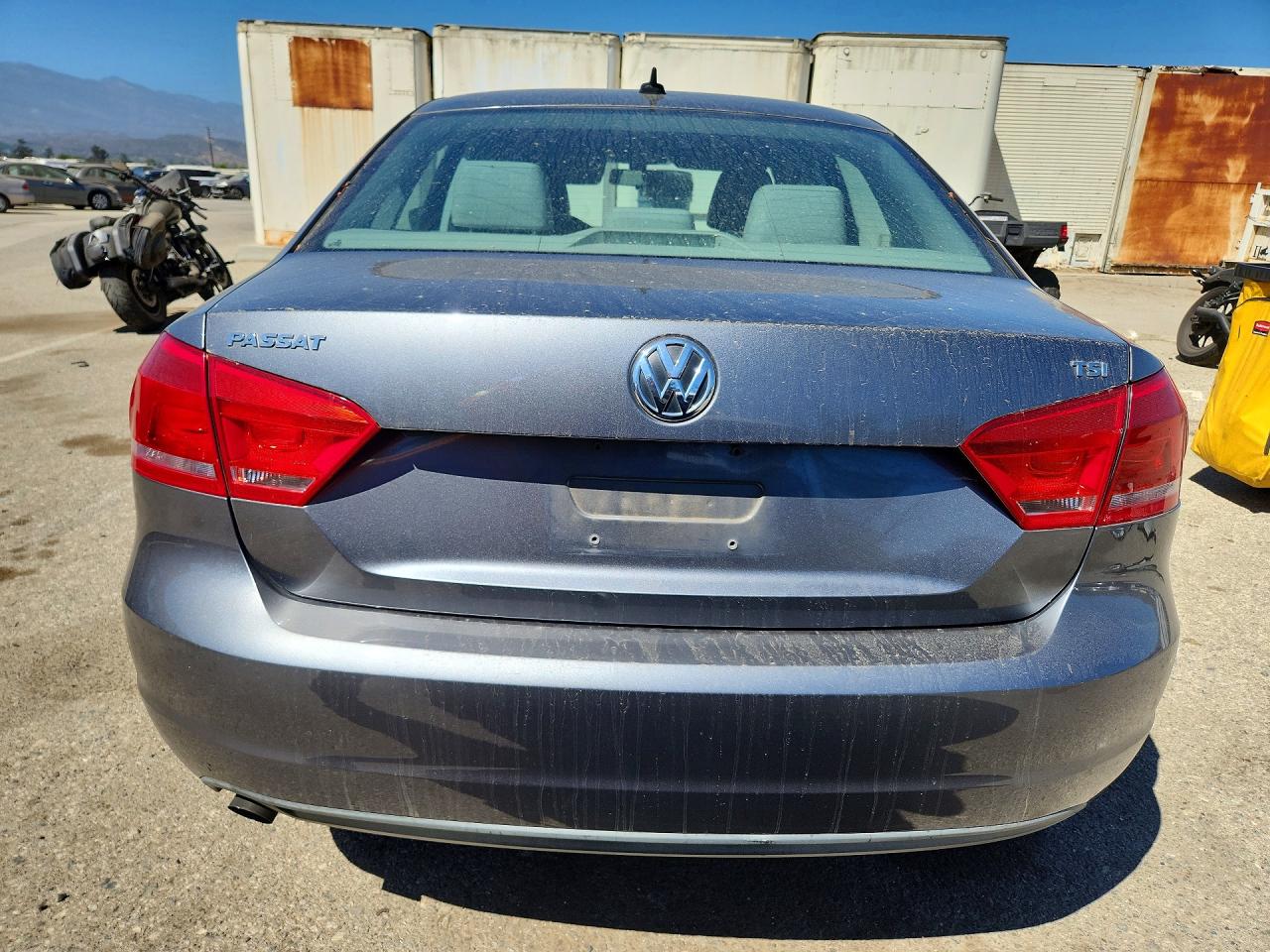 2015 VOLKSWAGEN PASSAT