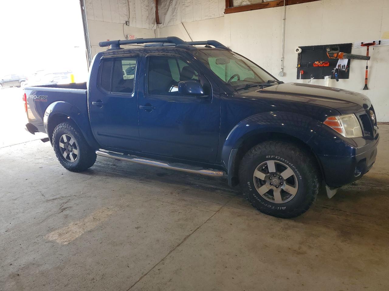 2011 NISSAN FRONTIER