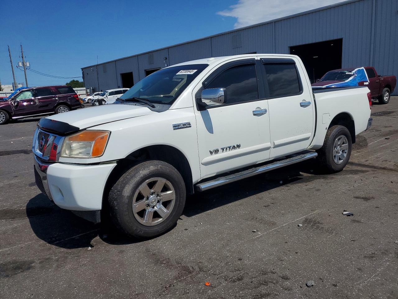 2014 NISSAN TITAN