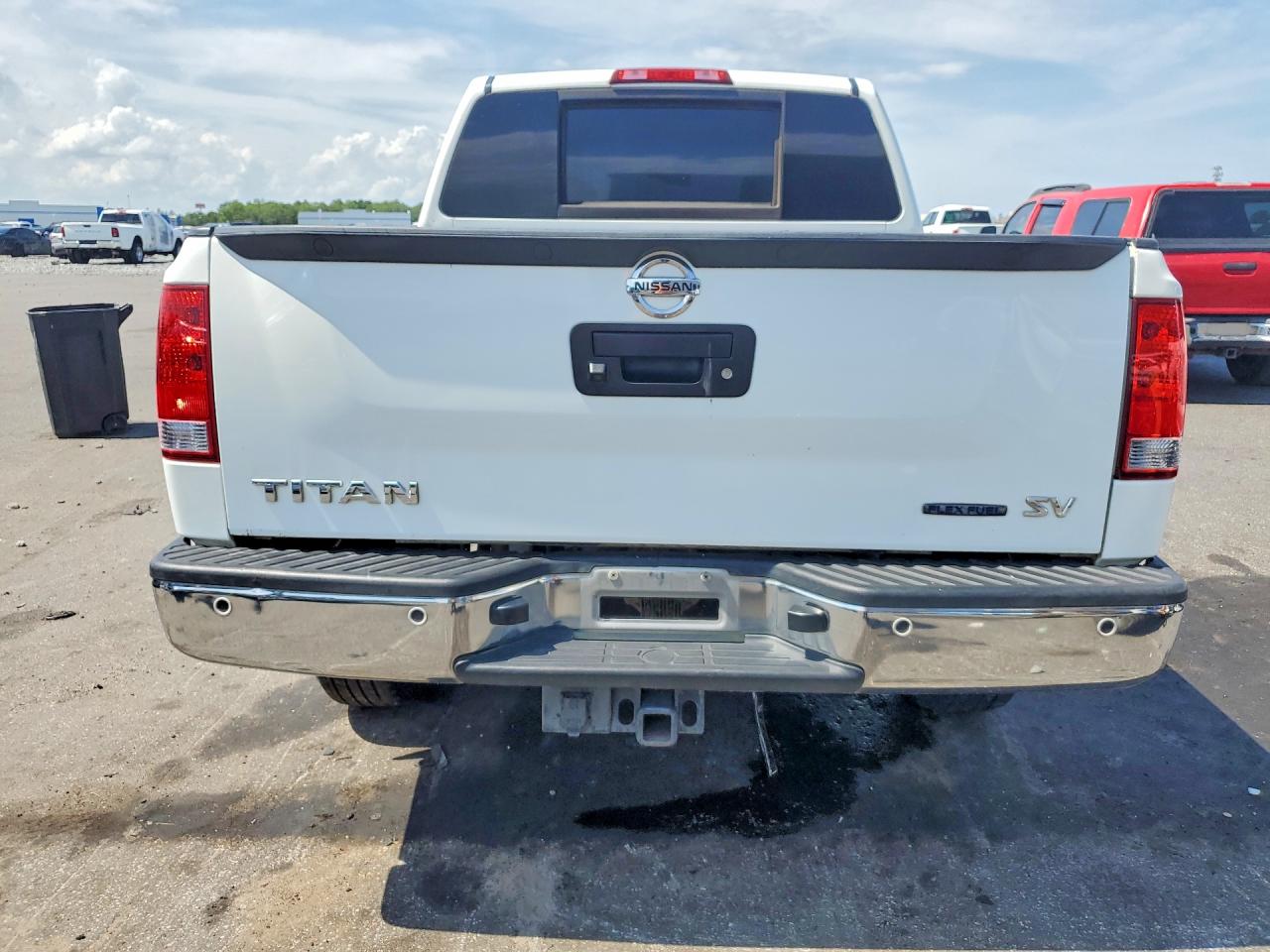 2014 NISSAN TITAN