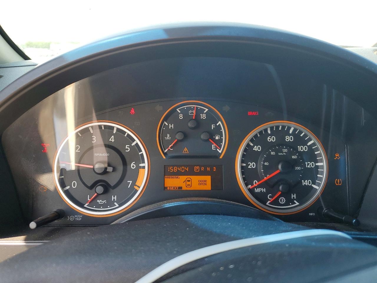 2014 NISSAN TITAN