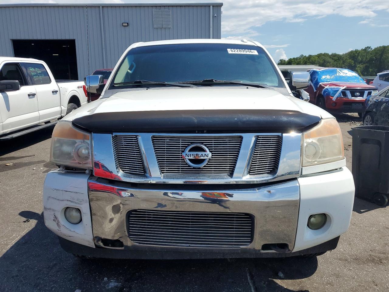 2014 NISSAN TITAN