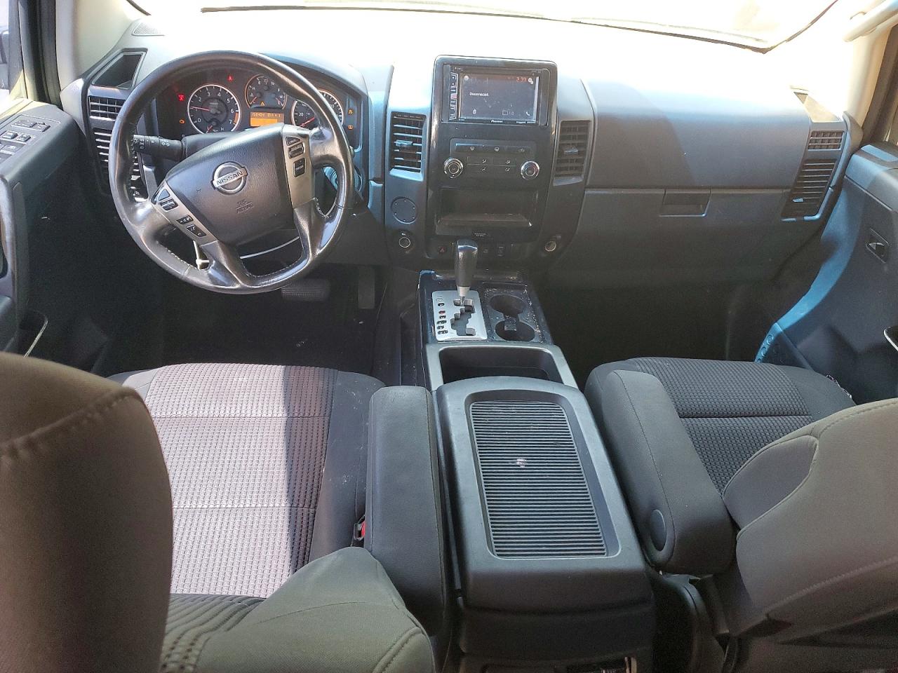 2014 NISSAN TITAN